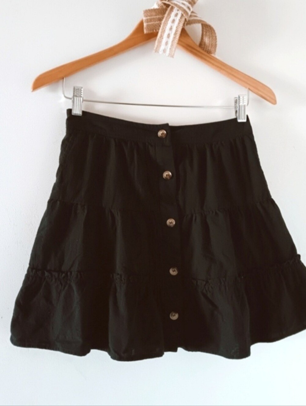 Pink Lily New In Country Minimalist Black Ruffle Tiered Button Front Mini Skirt